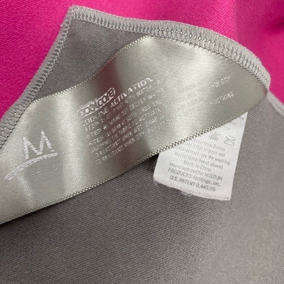 Mission Endurance Pink Cooling Towel - Picture 3 of 10